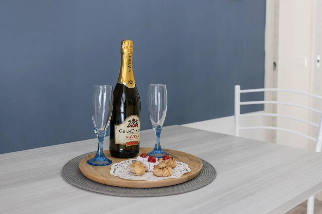 Charmrooms - Casa Magenta Castellammare del Golfo 0*,