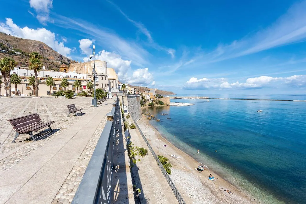 Charmrooms - Casa Magenta Castellammare del Golfo Apartment